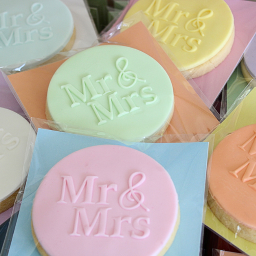 Mr & Mrs Embossed Wedding Cookie Favour